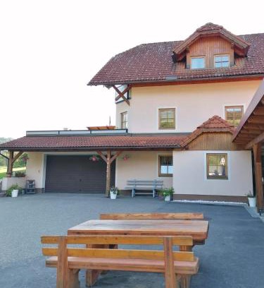 Neumarkt in Steiermark Apartamento | Ferienwohnung Familie Pichler