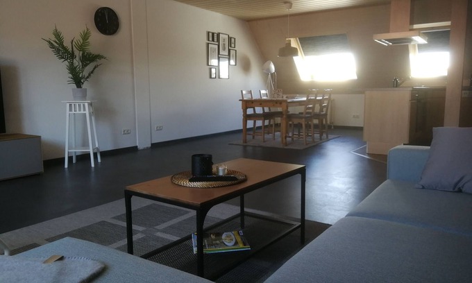 Triangel Apartamento | Ferienwohnug / Appartment / Monteurwohnung Triangel, Sassenburg