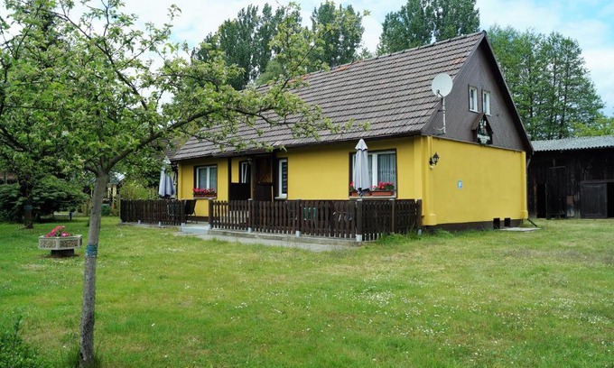 Burg-Dorf Apartamento | Ferienwohnung 1 am Bismarckturm in Burg