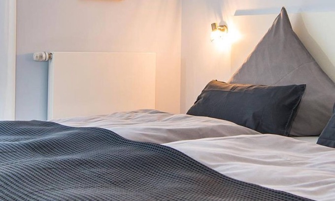Nordseebad Burhave Apartamento | Ferienwohnung 4, Hoddersdiek 1 - Fewo 4, Dusche, WC, 1 Schlafraum