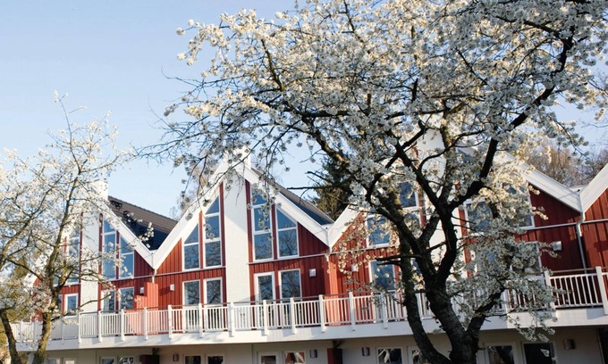 Bad Saarow Casa | Ferienwohnung „Alsen“ 86m² für 4+2 Pers. im Schlosspark Bad Saarow, Sauna, Whirlpool und Kamin