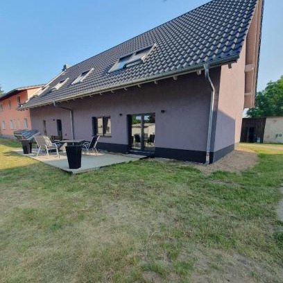 Burg-Dorf Apartamento | Ferienwohnung Alter Stall Burg
