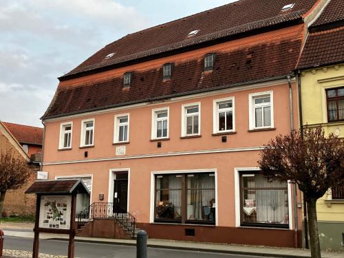 Barby Apartamento | Ferienwohnung am Markt Barby - vornehmlich Monteure