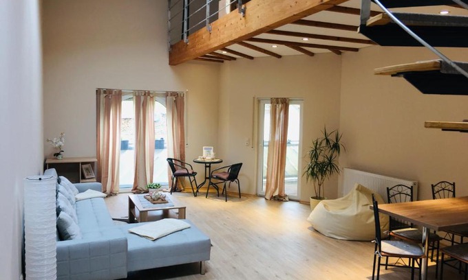Acht Apartamento | Ferienwohnung am Nürburgring/Wintersport Arft