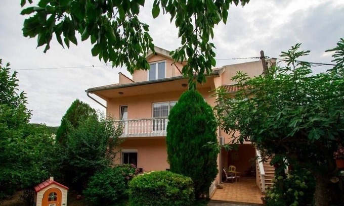 Radanovici Apartamento | Ferienwohnung/app. für 6 Gäste mit 90m² in Kotor