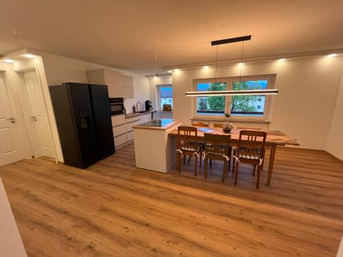 Oberstaufen Apartamento | Ferienwohnung Bergblick