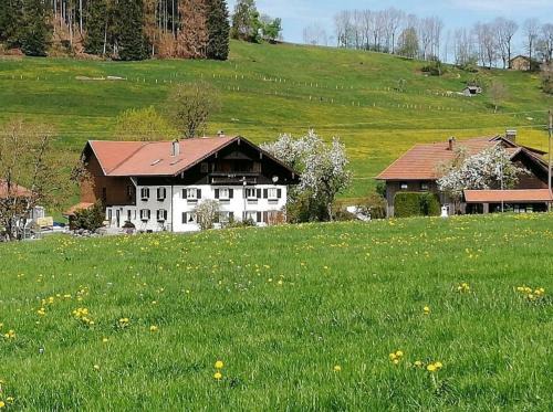 Gestratz Apartamento | Ferienwohnung Bergblick