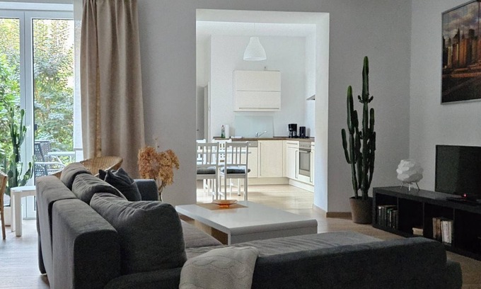 Andreasvorstadt Apartamento | Ferienwohnung Blumenstraße 81 Links - Ferienwohnung Blumenstraße 81