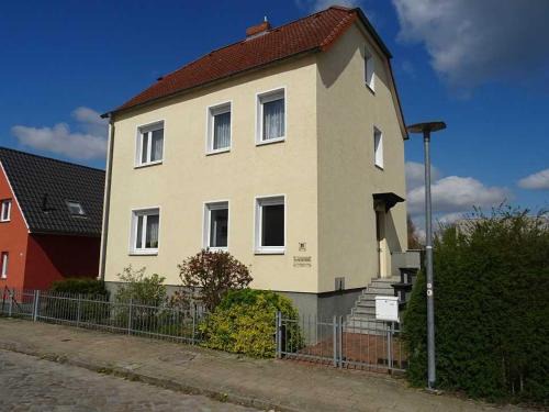 Neubrandenburg Apartamento | Ferienwohnung Brinkstr