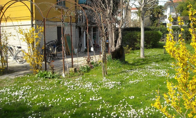 Santa Maria in Stelle Apartamento | Ferienwohnung CANAL 1 in Villa mit Garten Venedig Lido