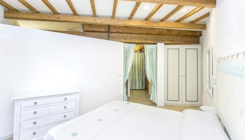 Seneghe Apartamento | Ferienwohnung Chiara