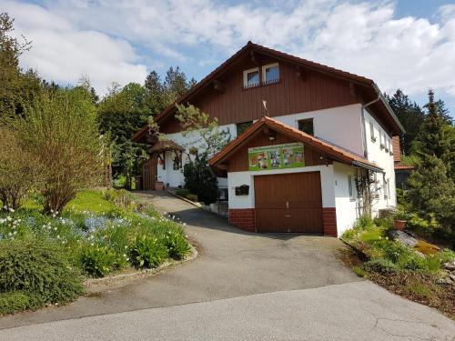 Heinrichsbrunn Apartamento | Ferienwohnung Dersch