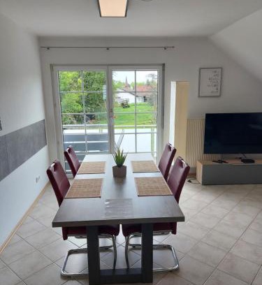 Mehlbach Apartamento | Ferienwohnung Frühlingstraße