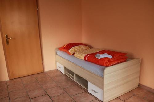 Hohenwarsleben Apartamento | Ferienwohnung Götze