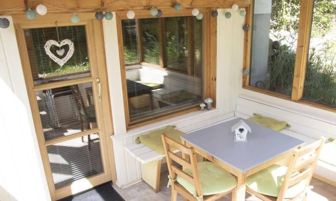 Forchheim District Apartamento | Ferienwohnung - Große Souterrain Wohnung mit Wintergarten