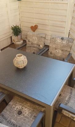Tangermuende Apartamento | Ferienwohnung Happy