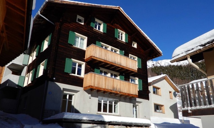 Sedrun Apartamento | Ferienwohnung Huber by Interhome