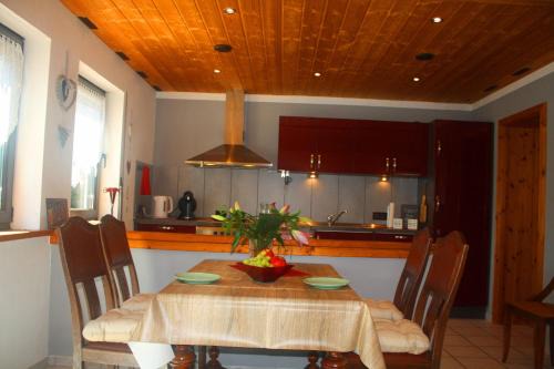 Waldbrol Apartamento | Ferienwohnung im Bergischen Land