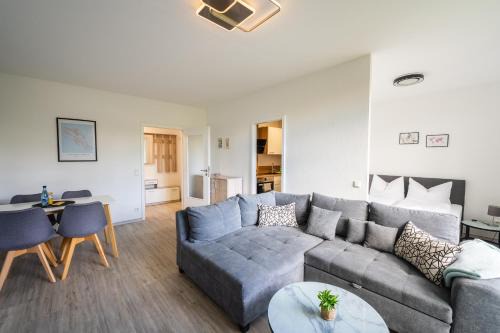 Gera Apartamento | Ferienwohnung in Gera Lisa, Sehr ruhige Lage, Blick ins Grüne, Hochwertig renoviert, WLAN und Parkplatz GRATIS