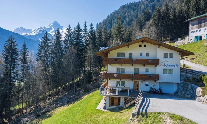 Schwendau Apartamento | "Ferienwohnung Jakob" Cerca de las estaciones de esquí de Penken y Ahorn con vistas a la montaña