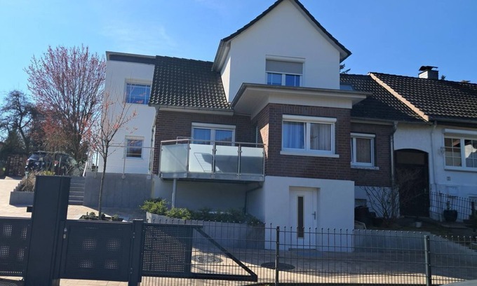 Bad Pyrmont Apartamento | Ferienwohnung Löwensen - apartment/apartment, shower, WC, 1 bedroom