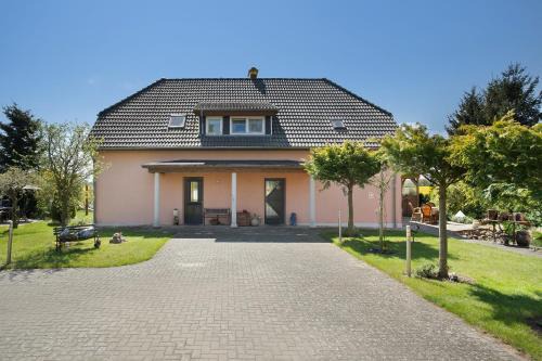 Luessow Apartamento | Ferienwohnung Lüssow