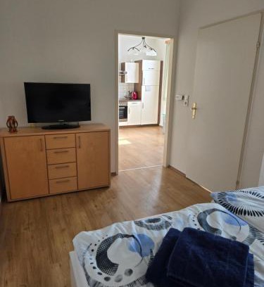 Judenburg Apartamento | Ferienwohnung nähe Red Bull Ring mit eingezäunten Garten