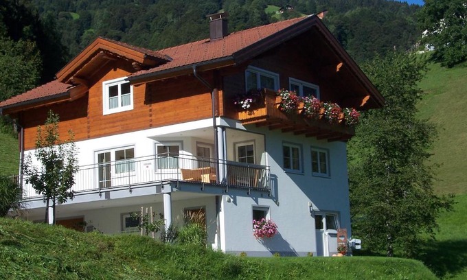 Tschagguns Apartamento | Ferienwohnung Roschitz