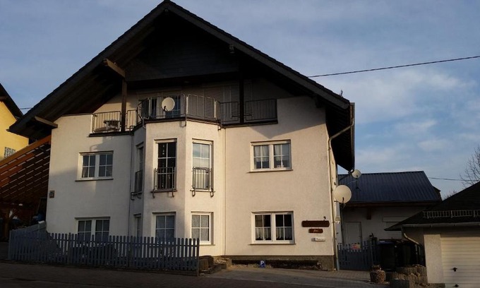Altendiez Apartamento | Ferienwohnung Rucksack-Bimbes