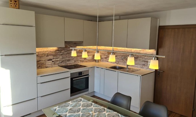 Reutte Apartamento | Ferienwohnung Scharf