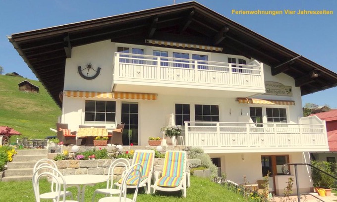 Hirschegg Apartamento | Ferienwohnung Vier Jahreszeiten