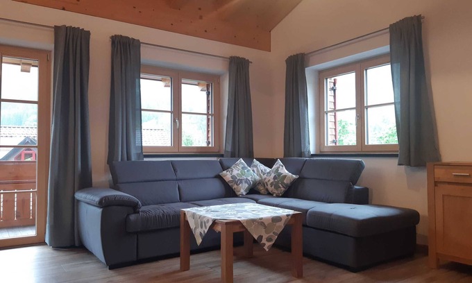Schattwald Apartamento | Ferienwohnung Zobl, Österreich