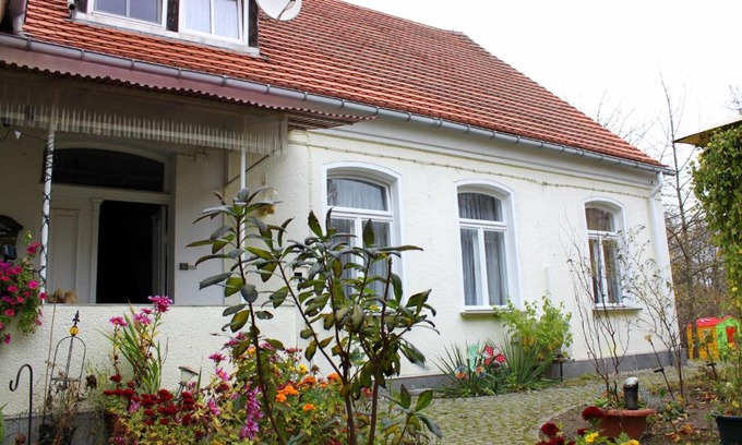Neuburxdorf Apartamento | Ferienwohnung "Zur Alten Schule" Neuburxdorf