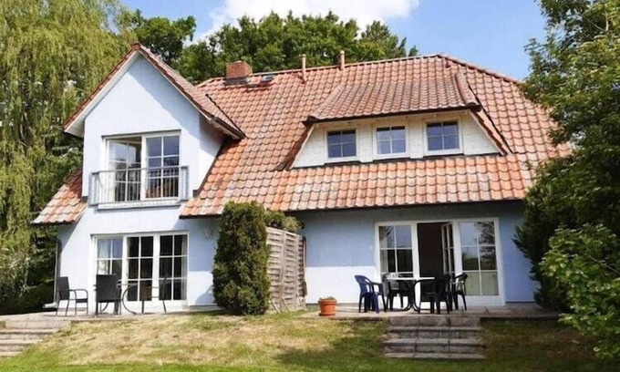 Lonvitz Apartamento | Ferienwohnungen Blaues Haus, Putbus