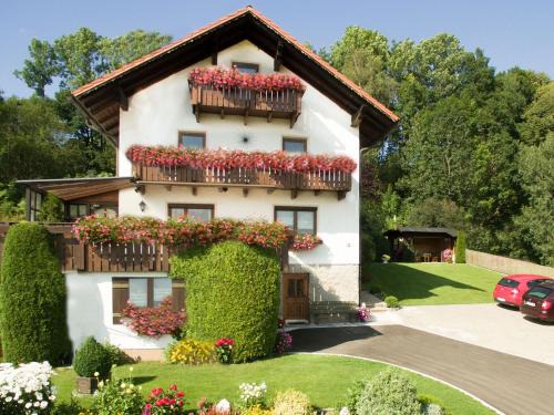 Bodenmais Apartamento | Ferienwohnungen Göstl