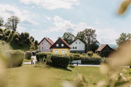 Leibnitz Apartamento | Ferienwohnungen Karin am Seggauberg