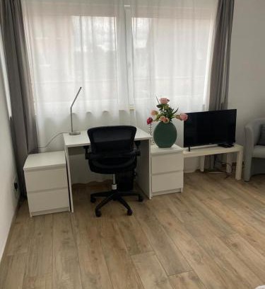 Neckartenzlingen Apartamento | Ferienwohnungen Lamisto am Waldesrand