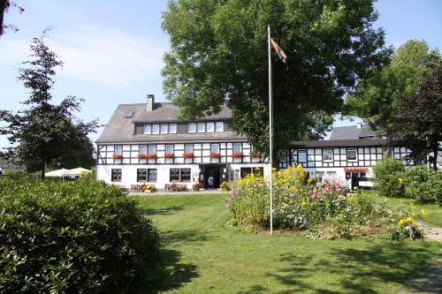 Langewiese Apartamento | Ferienwohnungen Landgasthof Gilsbach