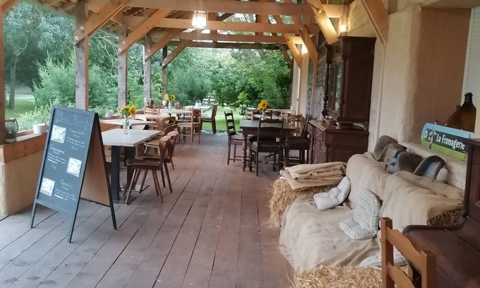 Azay-le-Ferron Otro | Ferme du Caroire