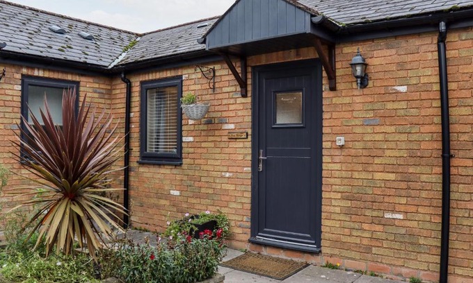 Nantgarw Casa | Fern Cottage
