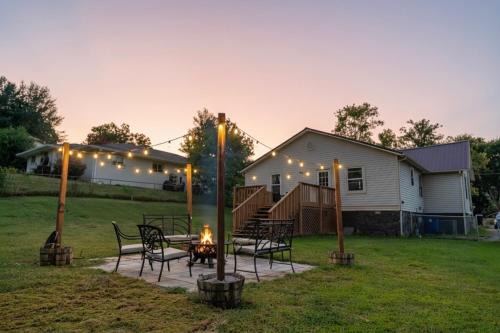 Lookout Valley Neighborhood Association Casa | Fern Landing - Peaceful, spacious, modern, firepit