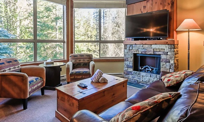 East Kootenay Condominio | Fernie - Timberline Lodges Juniper #620
