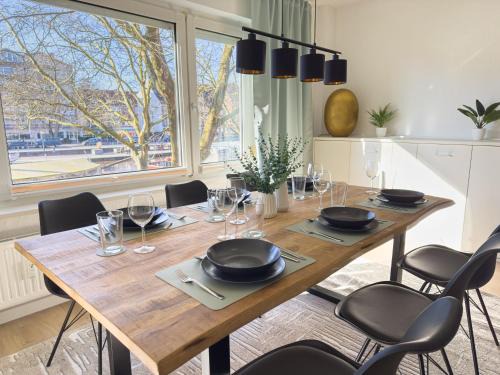 Emden Apartamento | Feuerschiff-Panorama - Neue moderne Wohnung in der Innenstadt mit Blick übers Wasser