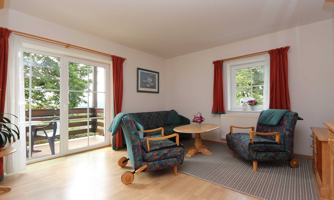 Frauenwald Apartamento | Fewo 01, EG, 2 Zi., Frauenwald - Bergblick Frauenwald - Fewo.cc