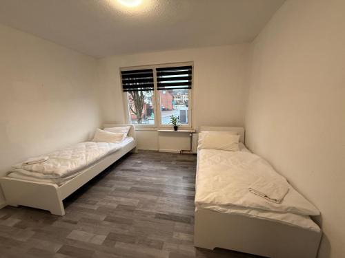 Center Apartamento | FeWo 8P 4Z Balkon Küche Zentral