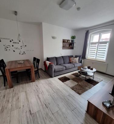 Eisenhuettenstadt Apartamento | Fewo Am Marktplatz II