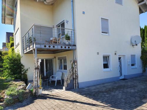 Rosna Apartamento | FEWO Kug