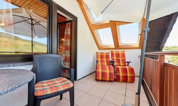 Wolf Cama Y Desayuno | Fewo Panorama - Guest and wine house Haus Schatzgarten