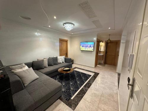 Fes Apartamento | Fez Spacious Stay with Moroccan Artisanal Charm