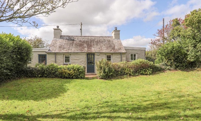 Bodorgan Casa | Ffrwd Cottage